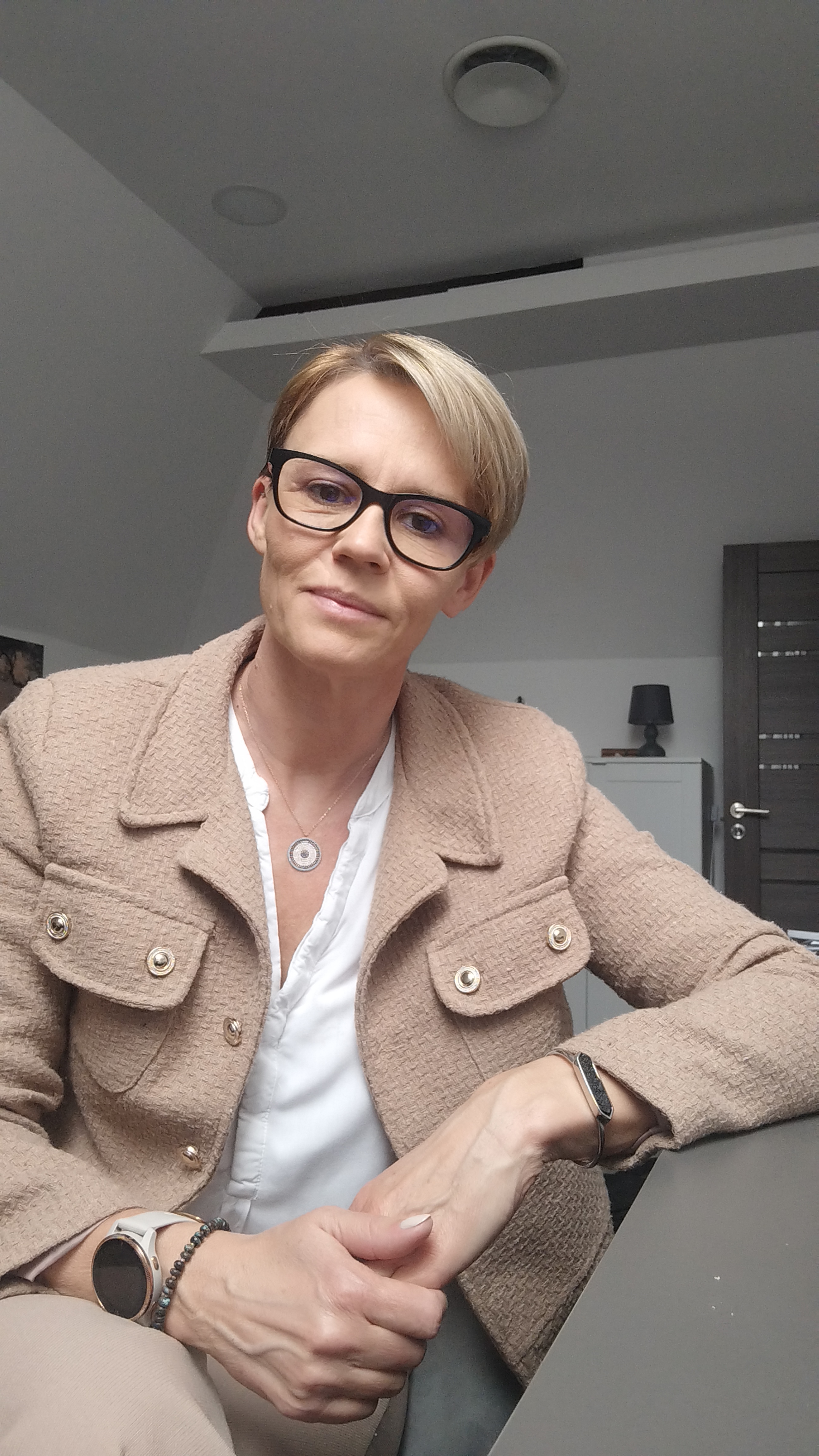 Hajnal Mónika